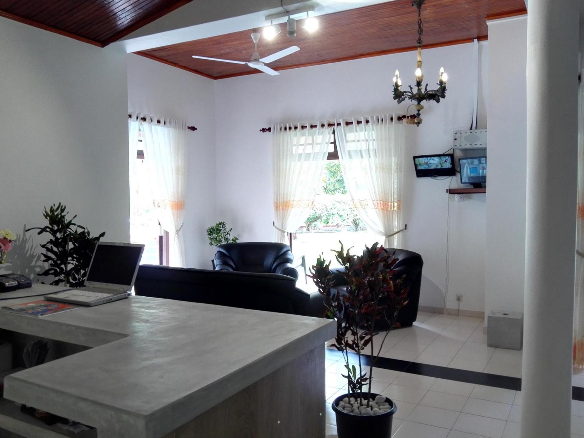 The Oasis Villa Hikkaduwa Exterior foto