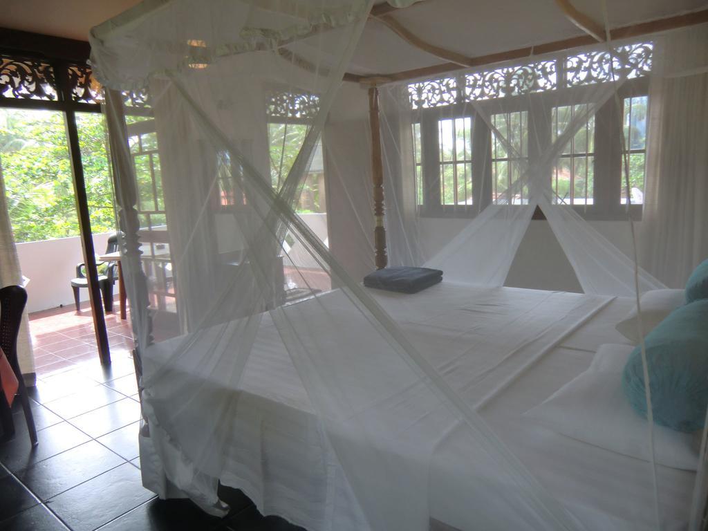 The Oasis Villa Hikkaduwa Zimmer foto