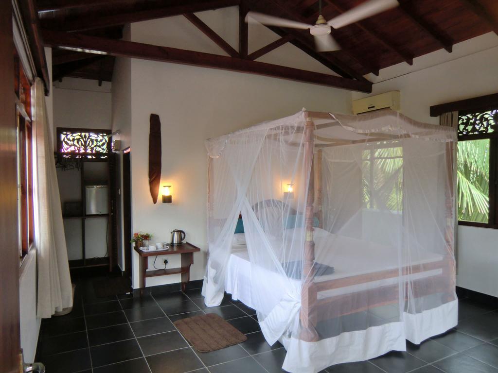 The Oasis Villa Hikkaduwa Zimmer foto