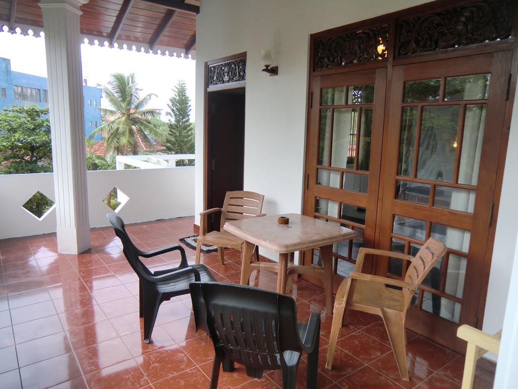 The Oasis Villa Hikkaduwa Zimmer foto